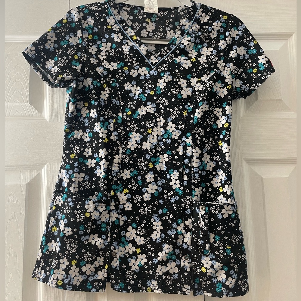 Dickies Scrub Top